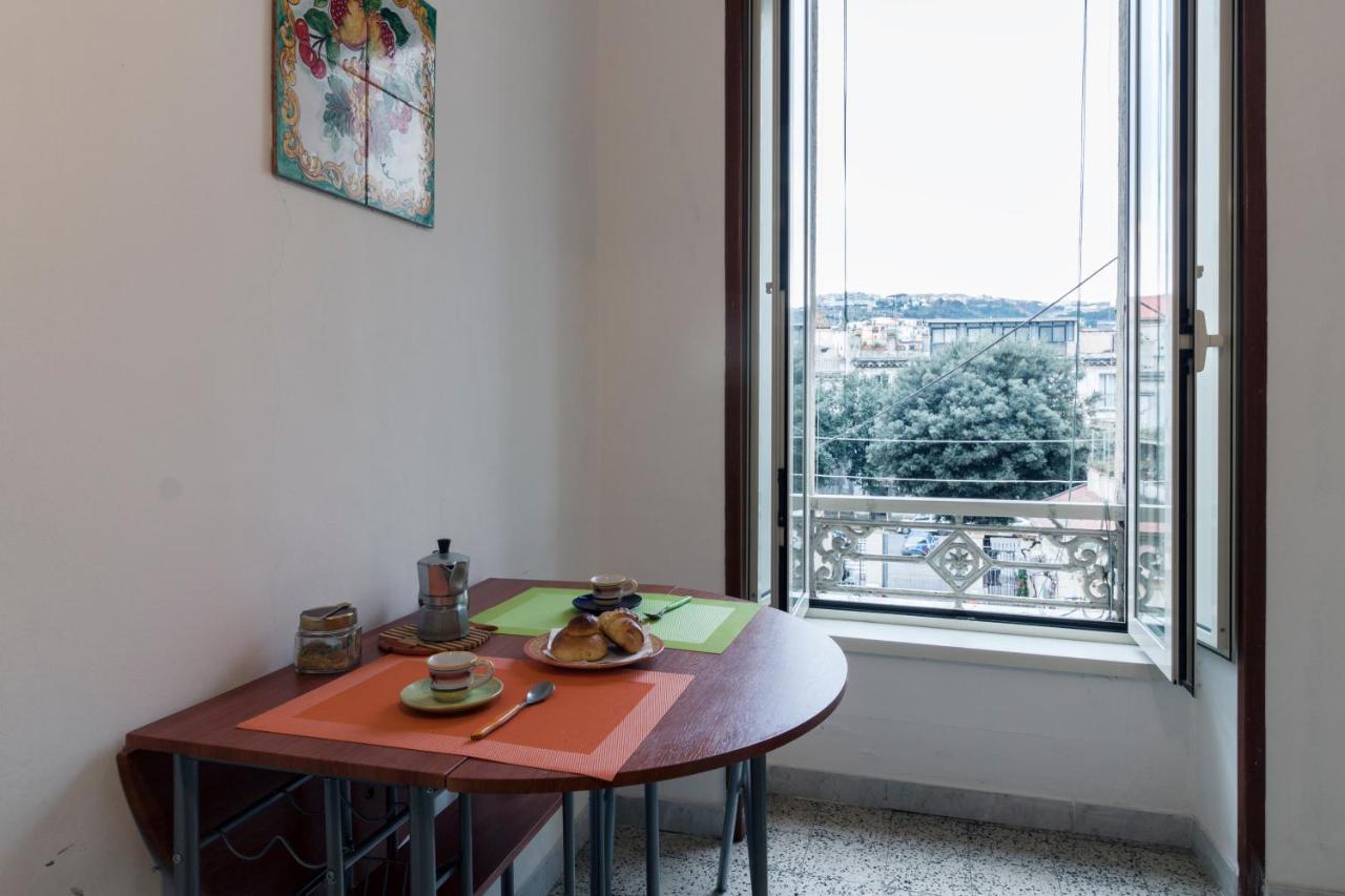 Bnb Etnuvio, Double Rooms In ナポリ エクステリア 写真